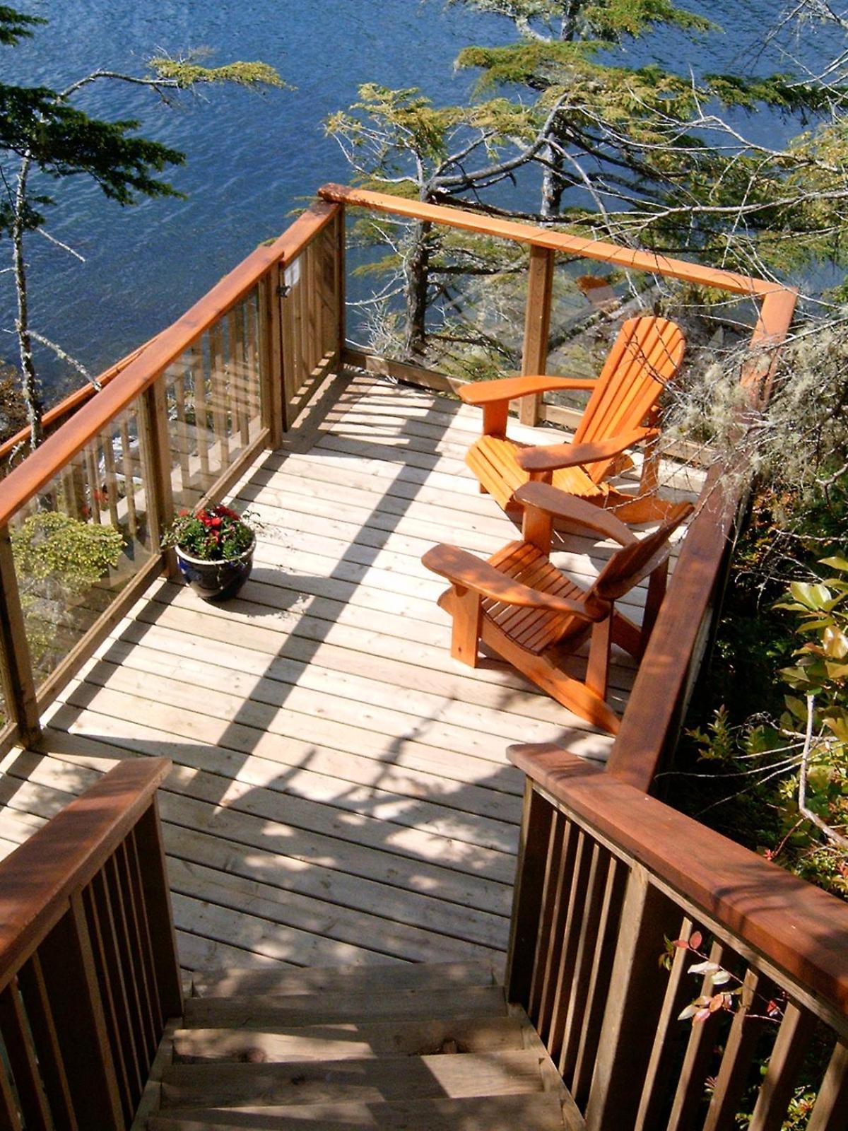 Reef Point Oceanfront Bed & Breakfast Ucluelet