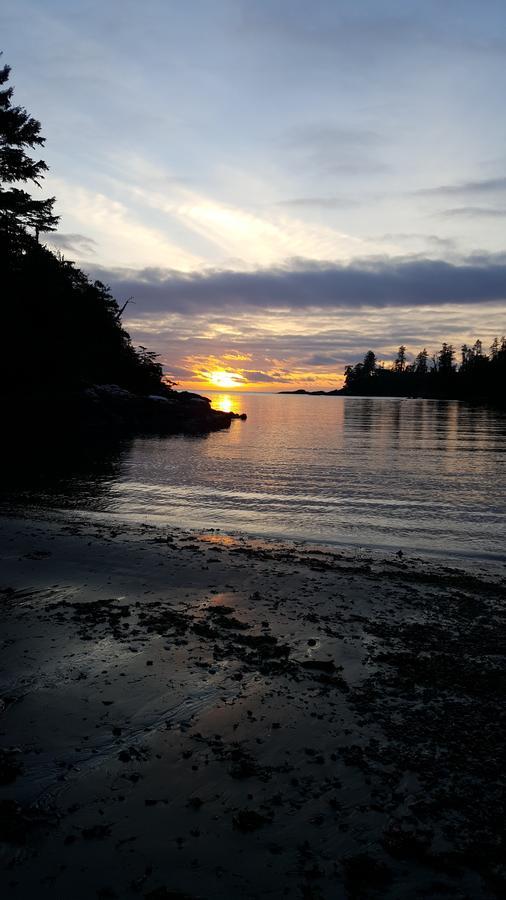 Reef Point Oceanfront Bed & Breakfast Ucluelet