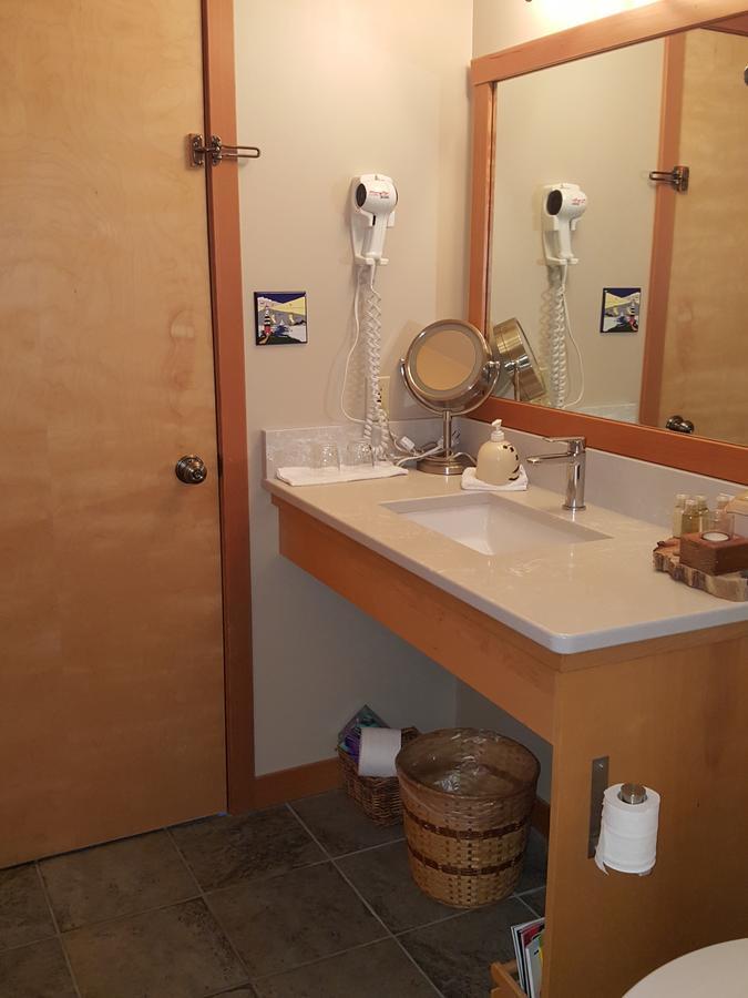 Reef Point Oceanfront 5*