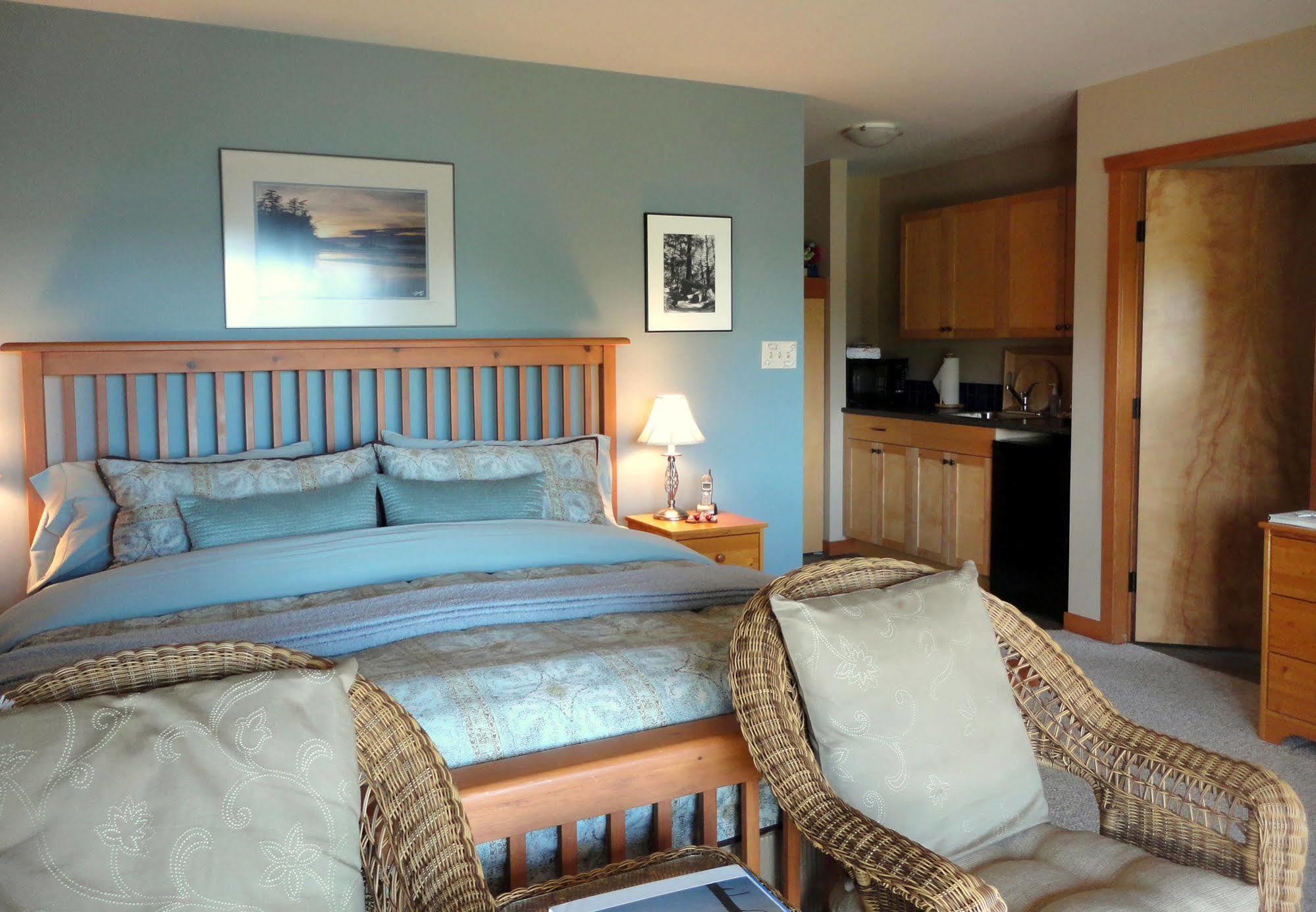 Reef Point Oceanfront Bed & Breakfast 5*