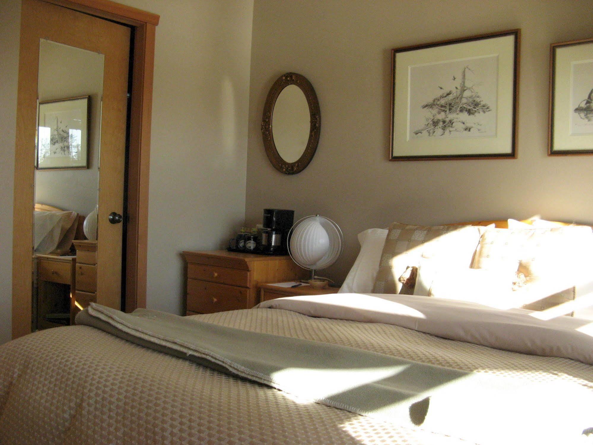Bed & Breakfast Reef Point Oceanfront 5*